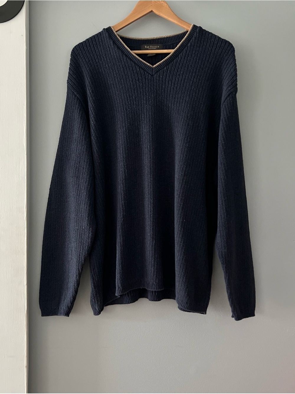 90s Van Heusen Men’s XL Navy Ribbed Knit V-Neck 100% Cotton Sweater USA Grandpa